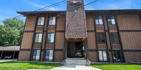1744 Grove Road Unit 101