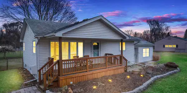 166 BRISCOE Boulevard