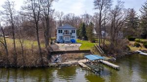1131 E HURON RIVER Drive