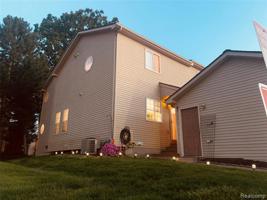 4957 OAK HILL Drive