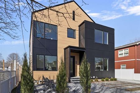 456 Maple Street