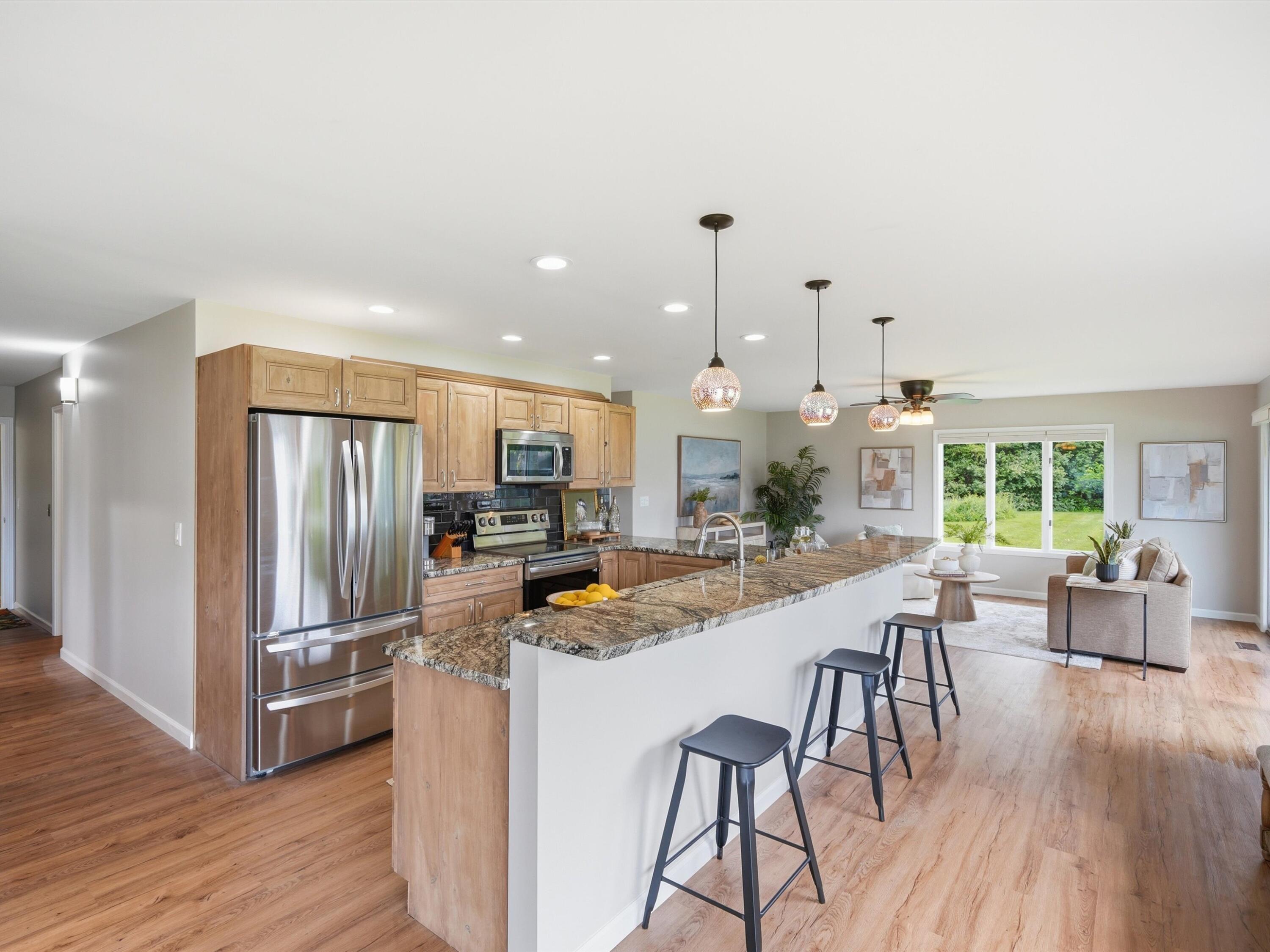 Image 3: Breakfast Bar