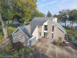9018 COOLEY LAKE Road