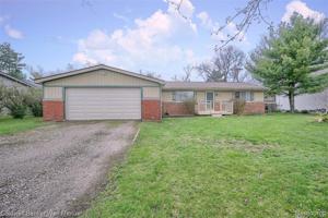 4036 MAPLE BD
