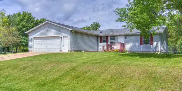 123 Carlysle Drive