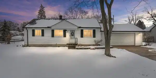 365 CLAYBURN Boulevard