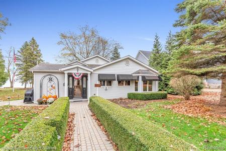6187 LAKESHORE Road