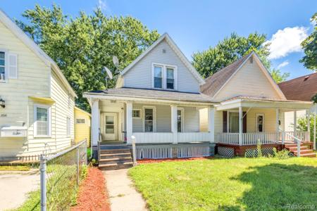 1712 7th Street