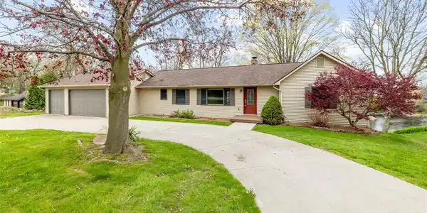 235 INDIANWOOD Road