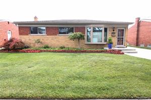 22482 10 MILE RD