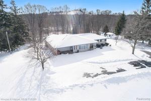 5425 Clarkston Road