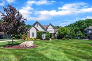 3243 LAKEWOOD SHORES Drive