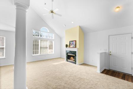 9475 Lakeside Drive