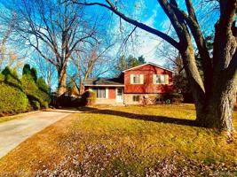 203 LINHART Street