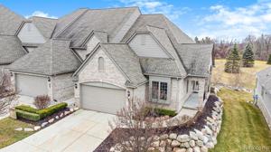 5692 Knob Hill Circle