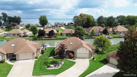 49898 SCHOONER Court