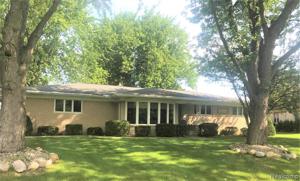 3055 HUNTINGTON PARK Drive