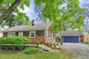6526 CLOVERTON Drive