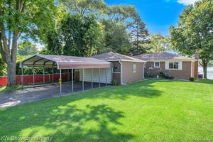 2773 Maple Ridge Avenue