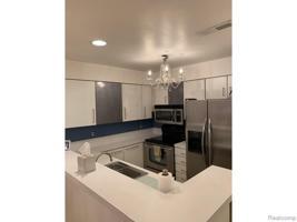 37512 JEFFERSON AVE APT 203
