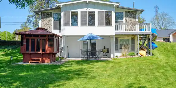 261 Somerset Drive