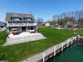 6789 S River