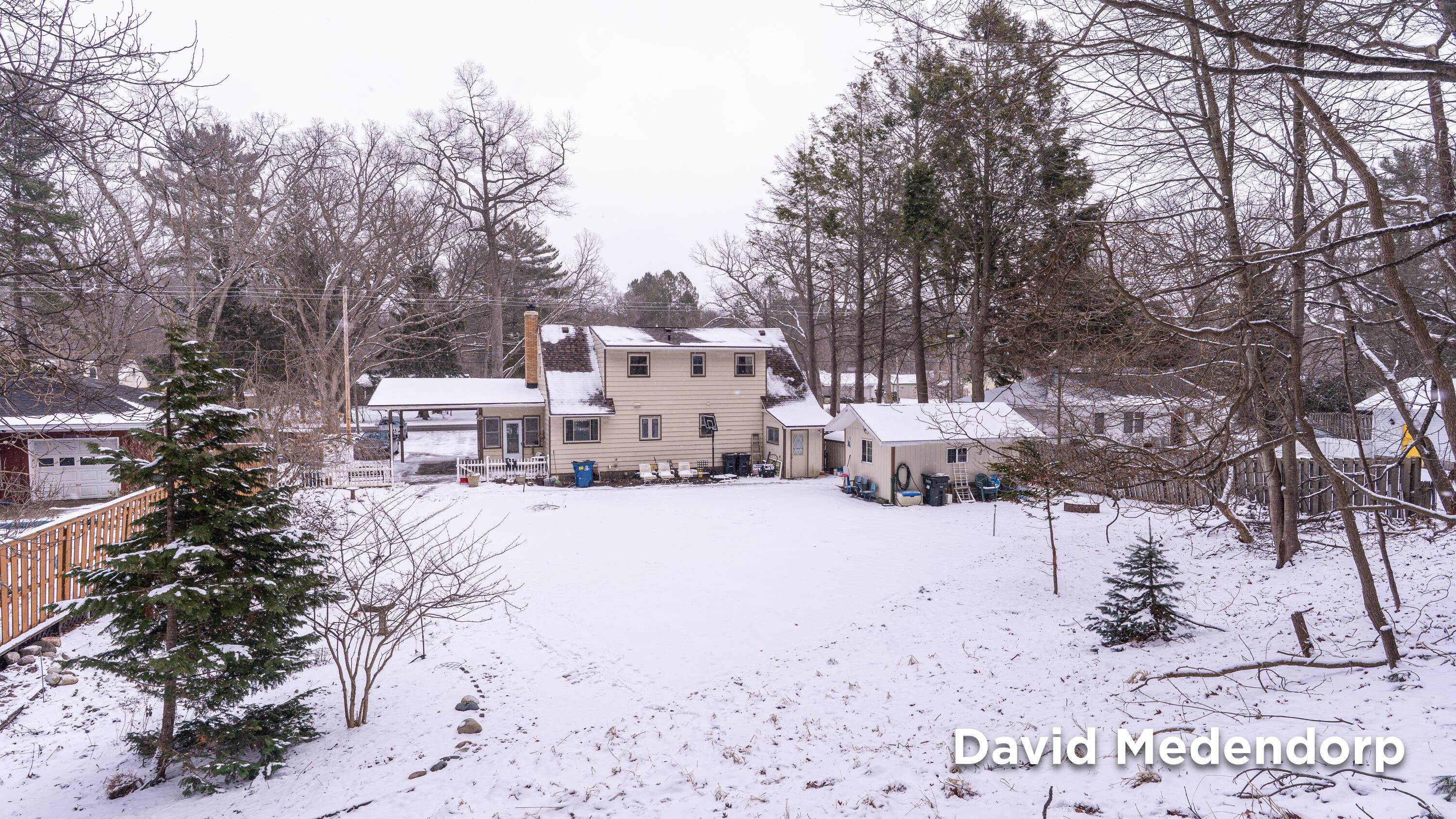 Image 3: 4105-Lake-Harbor-Rd-3