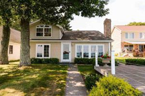 1651 DOUGLAS DR