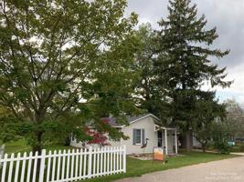 2010 Lakeview Drive