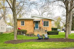 2156 PONTIAC Drive