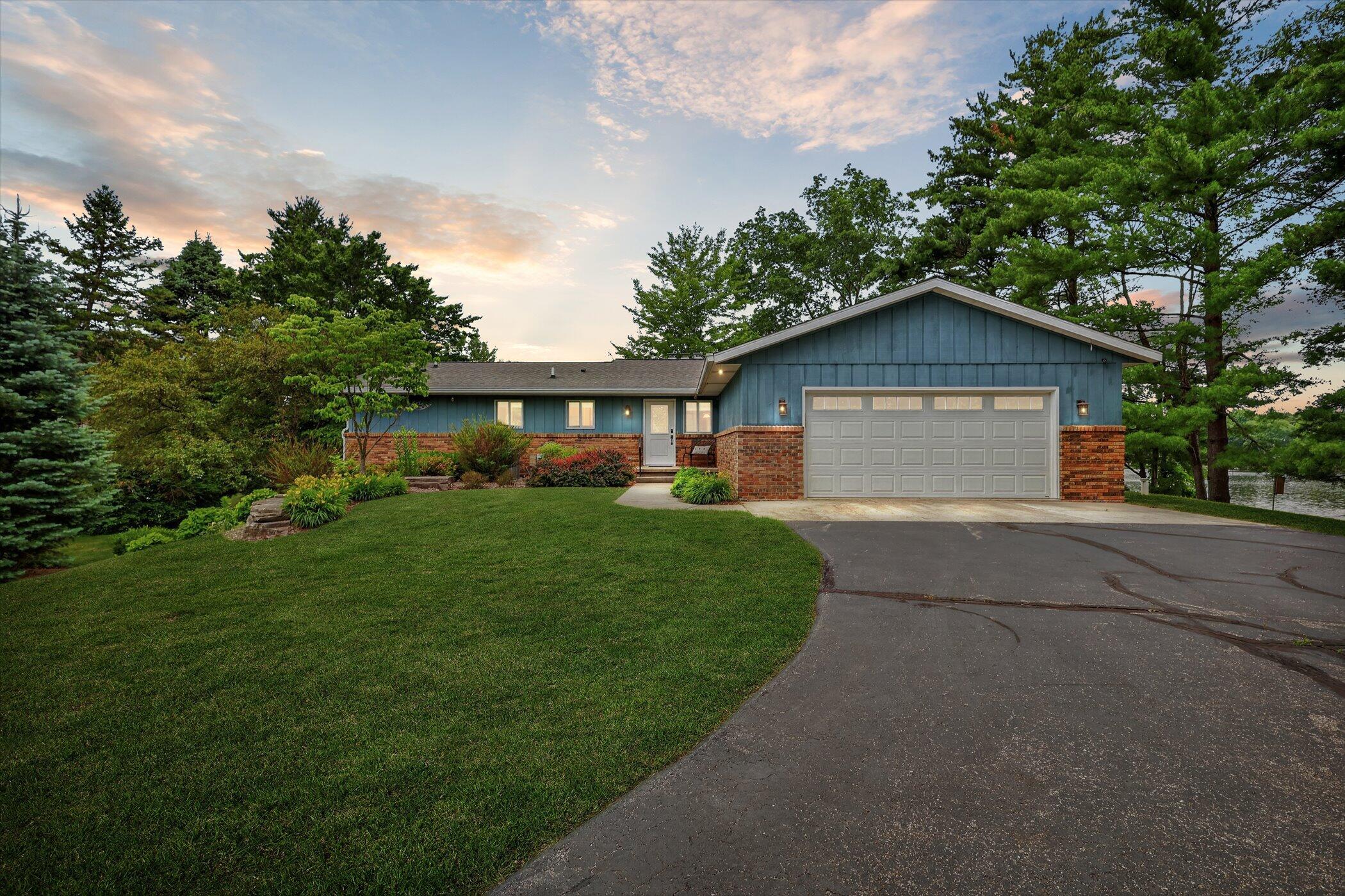 Image 2: 02-1501-Ottawa-Trail-Hastings-MI-49058-W