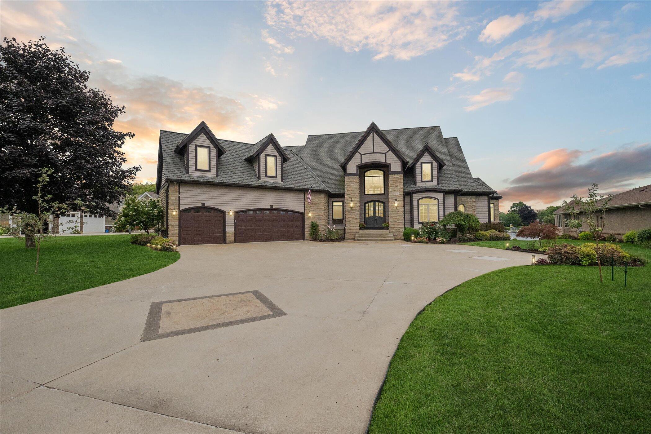 Image 2: 4349 Island View Drive - 3