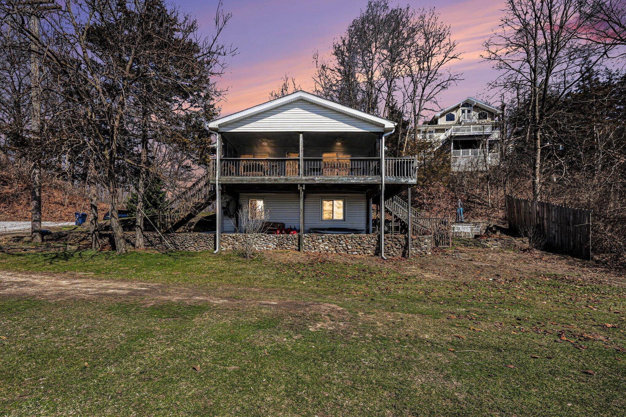 Image 2: 001_file_8555