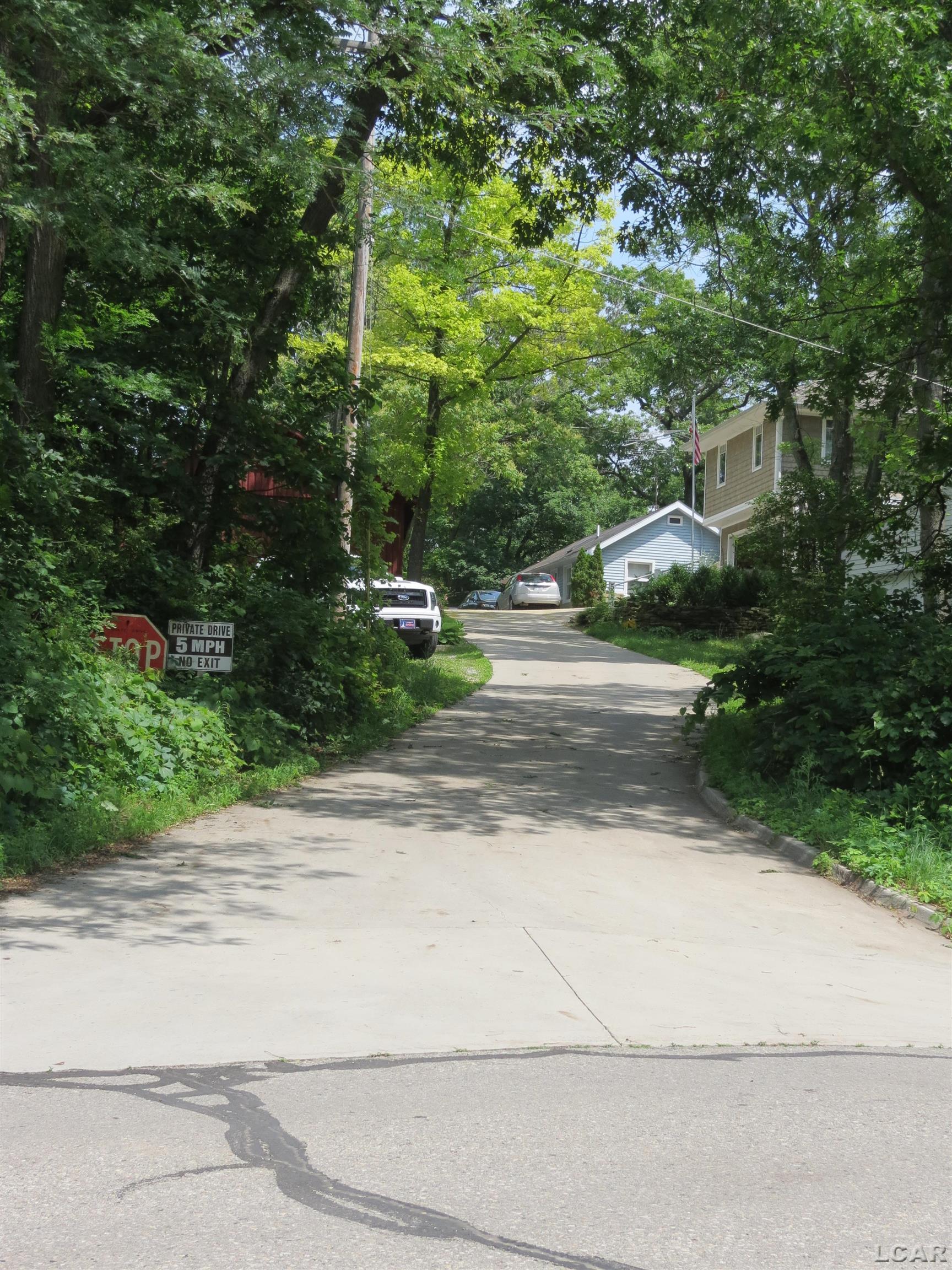 Image 4: Private Drive
