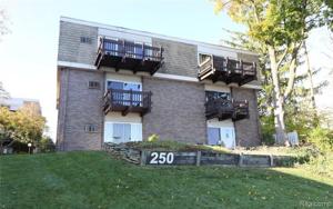 250 N LIBERTY Street