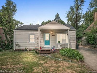 4270 CEDAR Avenue