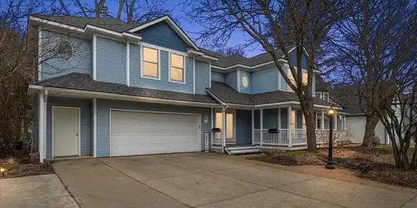 969 LEIGHTON Lane