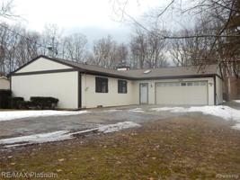 2820 Maple Ridge
