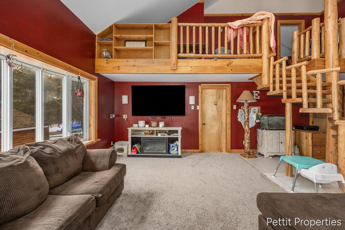 Image 4: 10352-N-Athey_005