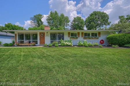 2104 GLENCOVE Road