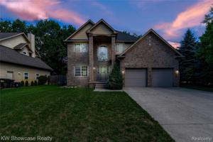 2495 Horace Street