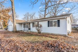 649 CHICAGO Drive