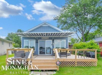 8669 River Road