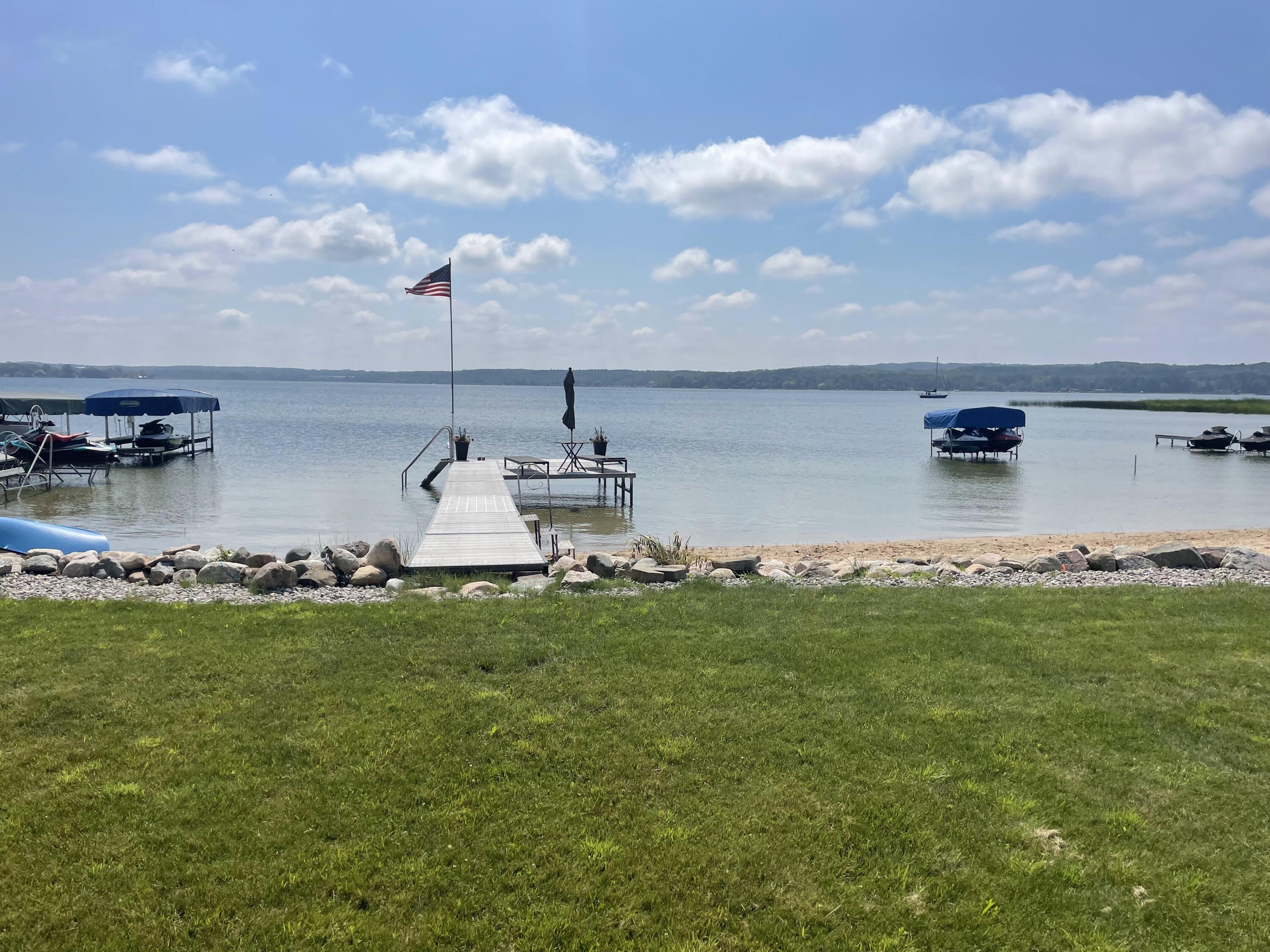 Image 4: Beach and dock area
