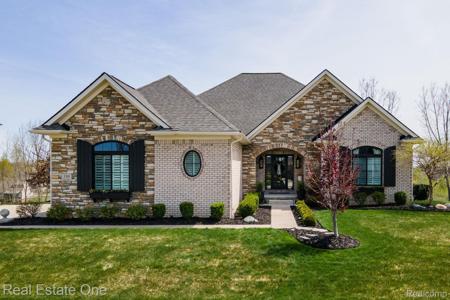 350 Golfside Drive