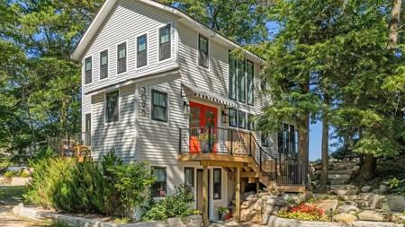 3095 N Lakeshore Drive