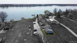 9287 RIVER Road