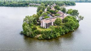 510 Cliffs Drive