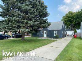 39026 Lakeshore