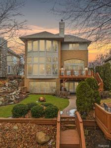2411 RIDGE Road